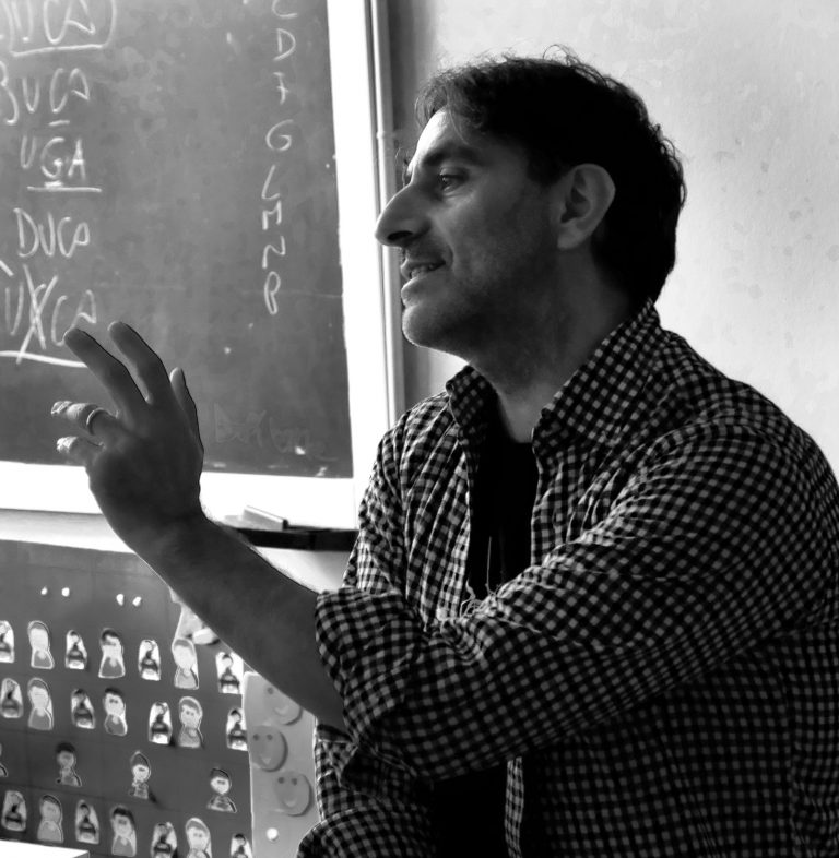 Scopri di più sull'articolo A scuola di fantasia: incontro con l’autore Gianluca Caporaso