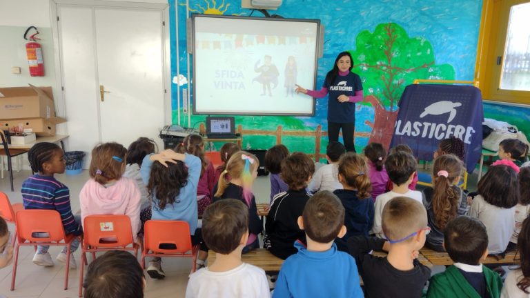 Scopri di più sull'articolo Inquinamento da plastica, la Brigida con Plastic Free:  la tutela dell’ambiente inizia dai banchi di scuola