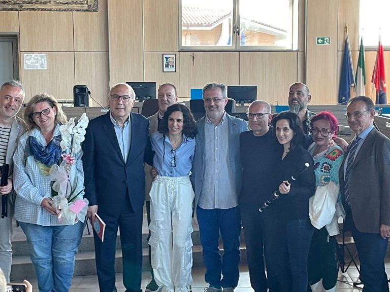 Scopri di più sull'articolo L’orchestra della ‘Brigida’ e il coro di Ardea insieme in un concerto che fortifica il gemellaggio